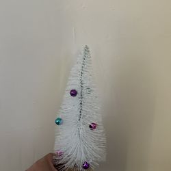 Tree For Christmas 🎄 $3 Avariable 🎅🏼