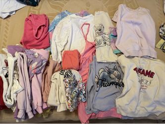 Girls 6/7/8/9 years old clothing bundle 40 pieces