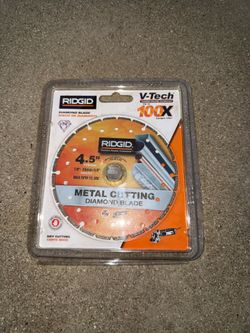 Diamond cutting blade