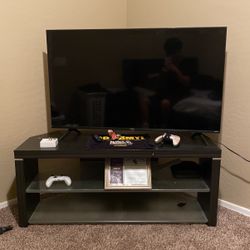 Hisense Roku Tv And Tv Stand