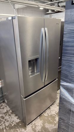 Whirlpool French door refrigerator 36” wide
