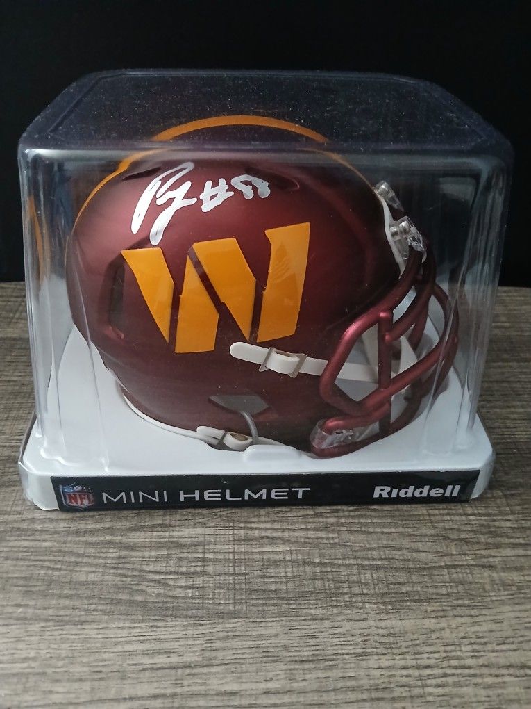 Washington Commanders mini helmet signature of Pierre Garçon, Wide Receiver 