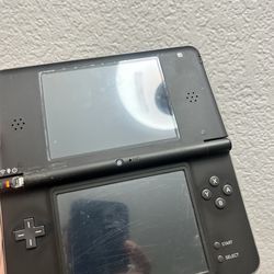 Nintendo DSi XL Console
