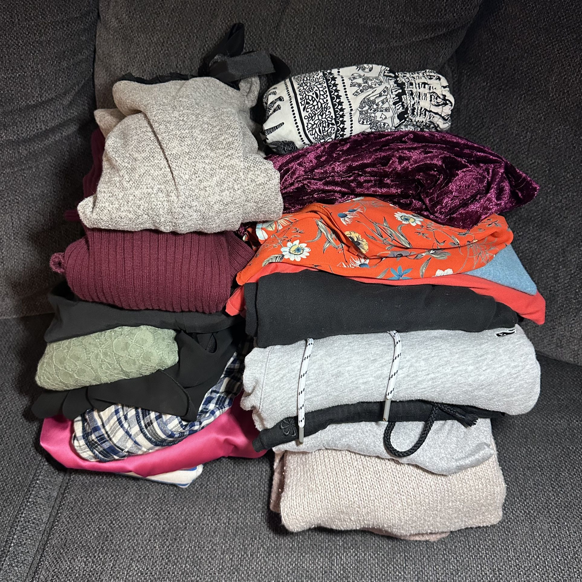 Size S: Women’s Clothes Bundle