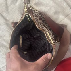 Steve Madden Brown Logo Crossbody Bag w/ Wide Strap – Gold Hardware