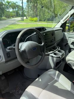 Ford E250