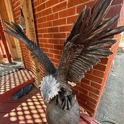 American eagle  Bronze statue