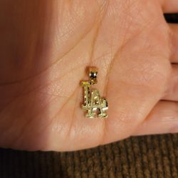 14k Gold Small Diamond Cut Pendant ONLY Chain NOT Included Oro 14k Solo Dije Cadena NO Incluida