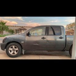 Nissan Titan