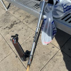 Razor Scooter With Light Up Wheels /Sparks Attachment