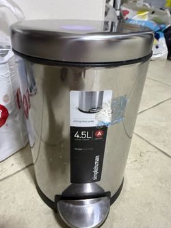 Small trash can