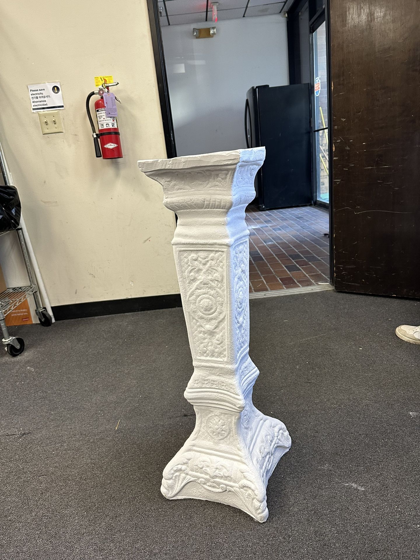 2 Pillars For Flowers