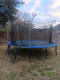 Trampoline With Net