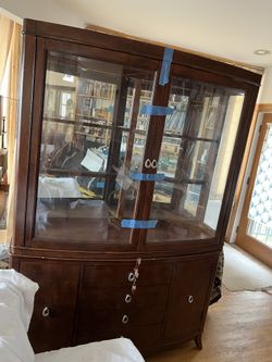 China cabinet Walnut with drawers