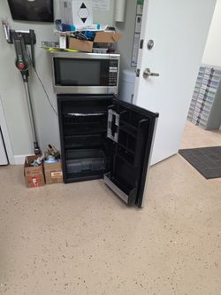 Small Office Refrigerator And Microwave