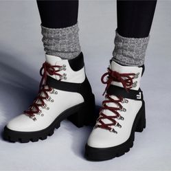 New!! Authentic Moncler Boots 
