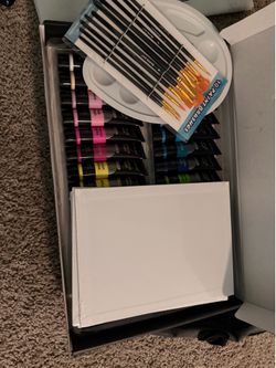 Beautiful completely new art set