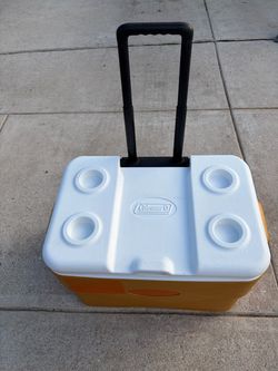 50 qt Coleman Xtreme wheeled ice chest