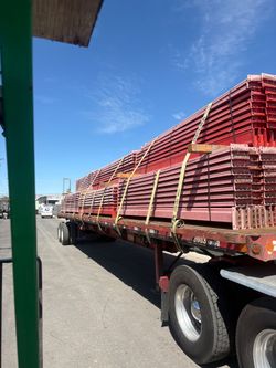 $20 each pallet rack rails 12 ft long teardrop ends