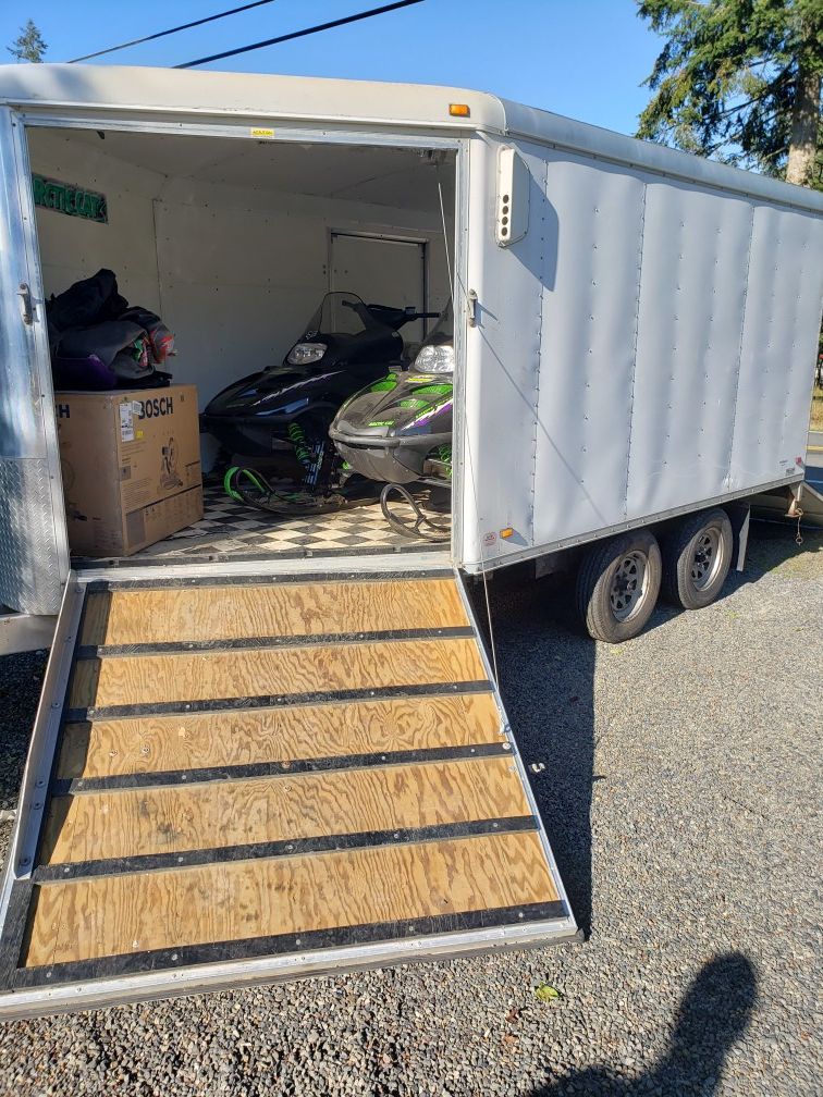 2 Articat 600 twin w/ trailer all 2001