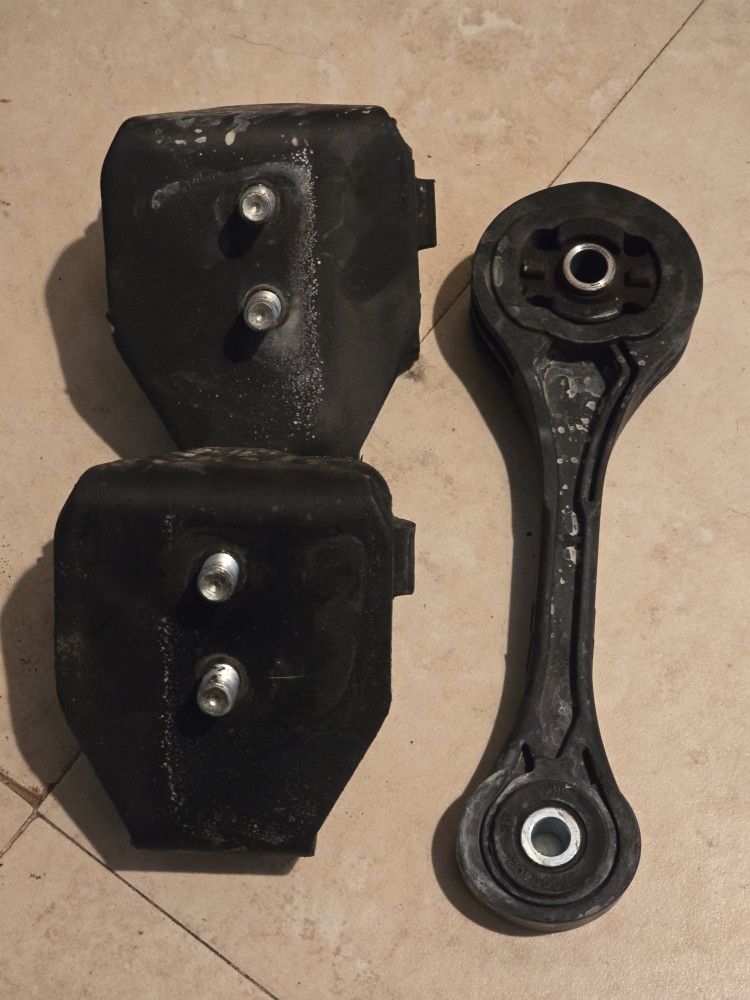 OEM STI Motor Mount & Pitch Stop Mount