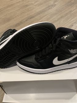 Jordan 1 Mid Women’s