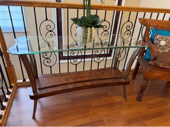 Elegant Wave-Cut Glass Top Console/Sofa Table – Brushed Nickel & Wood