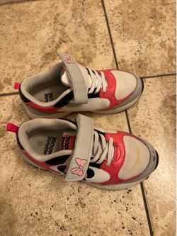 Minnie Mouse Kids Pink Sneakers Size 32. For 6-7 years old kids.