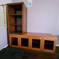 Dark Oak Bookshelf With Tempered Glass Cabinents 