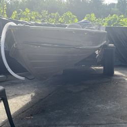 12’ Boat With Trailer