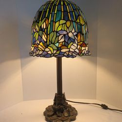 Tiffany-Style Stained Glass Table Lamp – Works