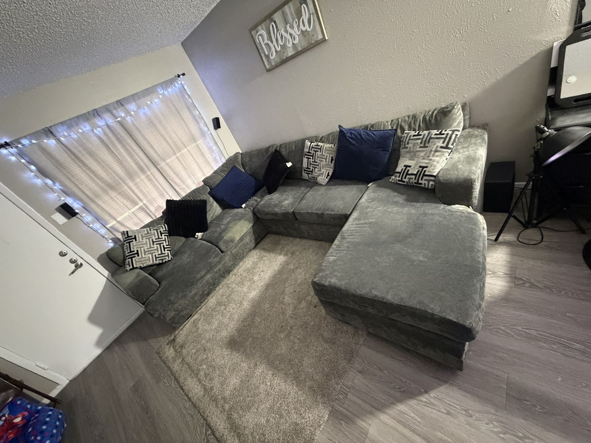 Sectional Couch 