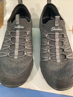 Néw Skechers Breathe Easy Slip on Charcoal Sneakers size 8