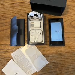 Apple Iphone 5 32GB, Headphones, Adapter Plug & Charge Cord, Decals With Box