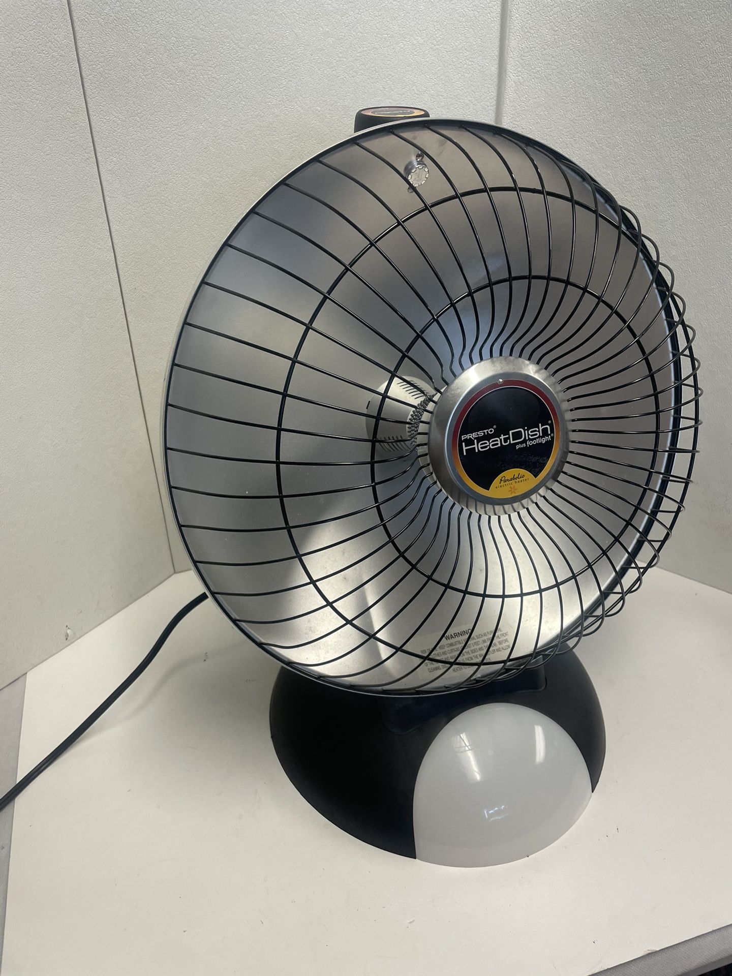 Presto Heat Dish Plus Footlight Heater Portable Parabolic Electric