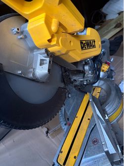 DeWalt 12” sliding miter saw