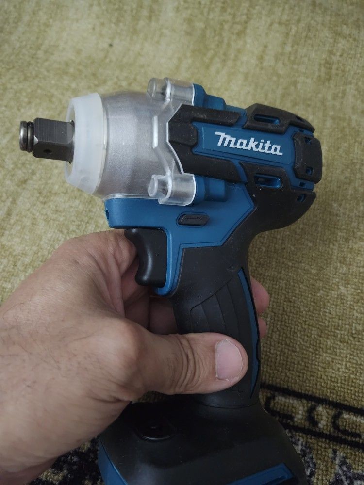 18v Makita Impact Wrench 1/2in Tool Only