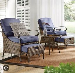 Huntington patio set