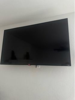 Roku TV 43”