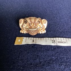 Japanese 3 legged money frog netsuke