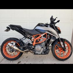 2022 KTM 390 Duke