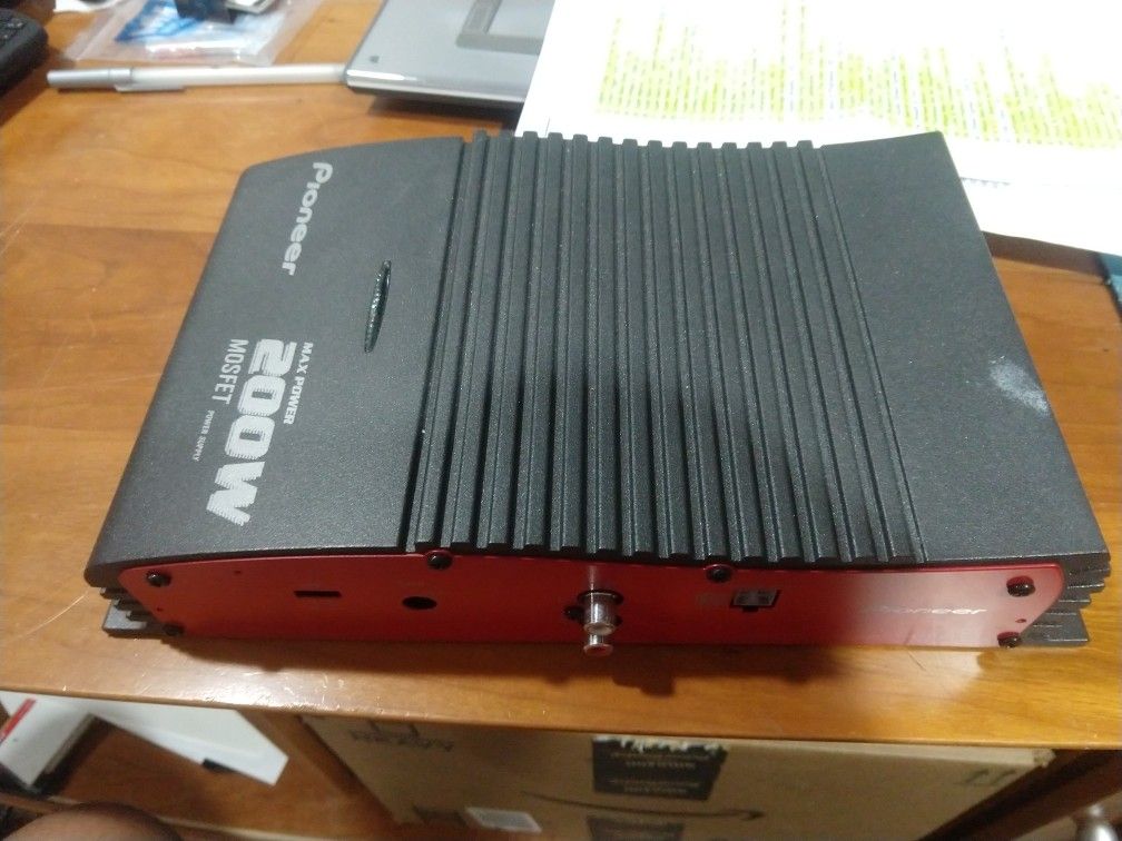 Pioneer GM-X262 200W AMP