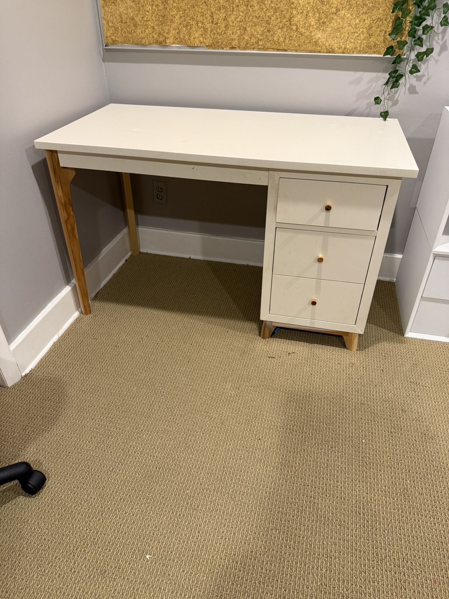 White Desk