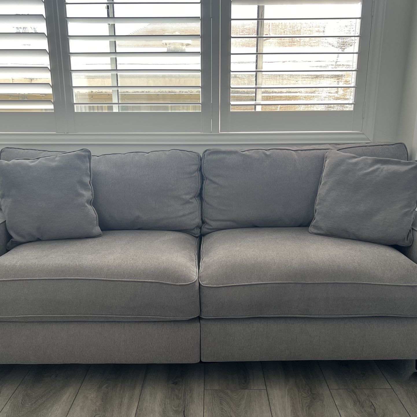 Sofa - gray