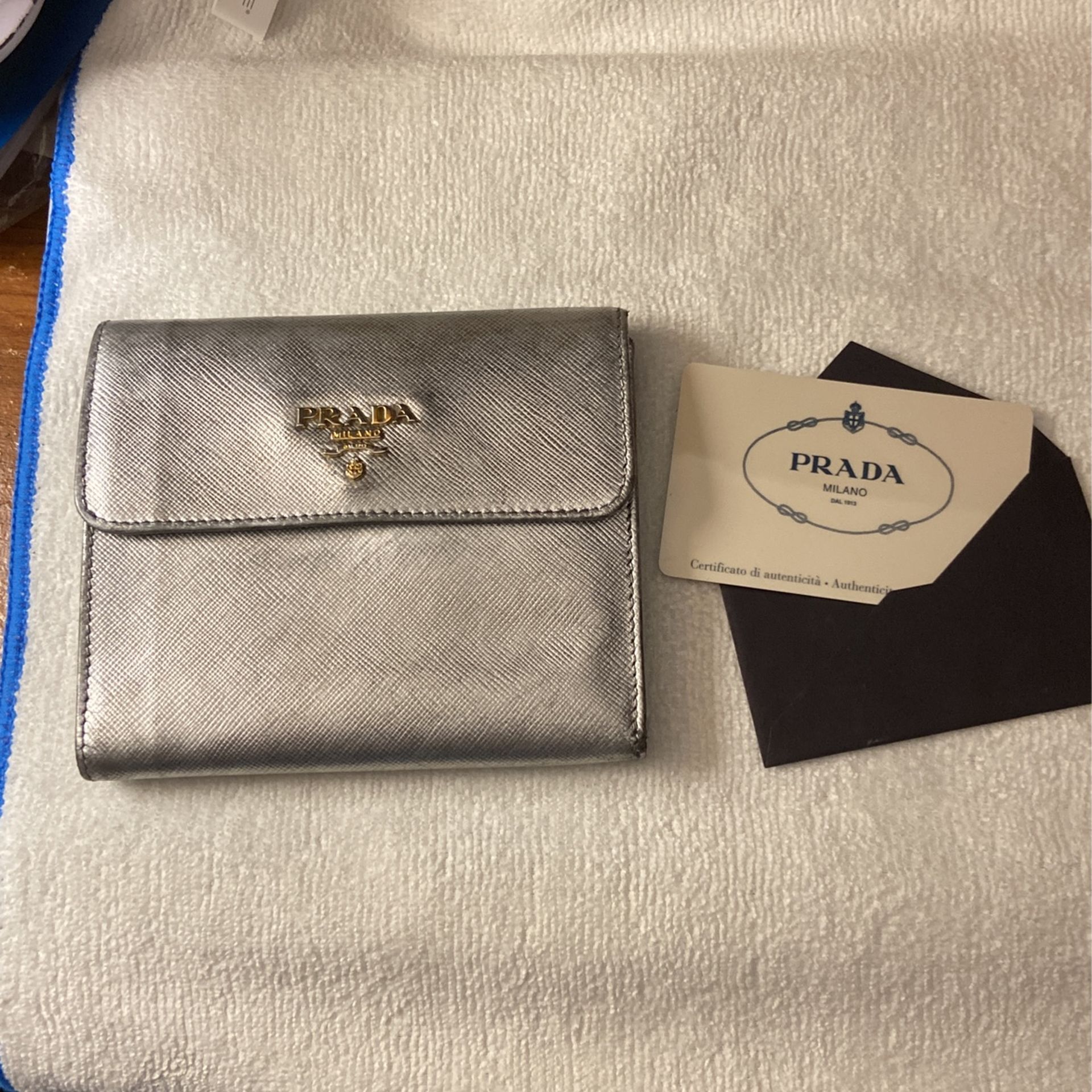 Prada Silver Saffiano Leather Medium Trifold Snap Womens Wallet Pre Owned