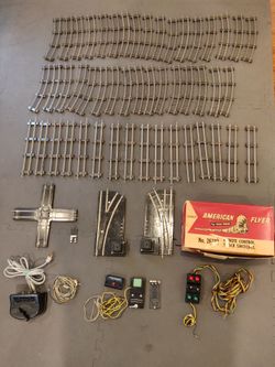 Vintage mid-50s American Flyer S-Gauge Train Set with Tracks & More