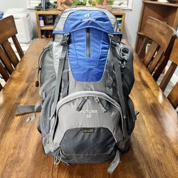 Deuter Futura 32L Hiking Trekking Blue-Gray Backpack w/ H20 Hydration Bladder