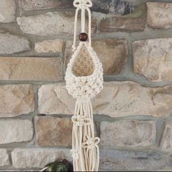 Handmade Macramé Pod 