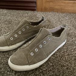 Corkey’s Tan slip on shoes Sz.10