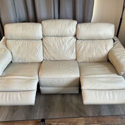 Natuzzi Editions Leather Power Reclining Sofa w/ Power Headrest – C115 Giulivo 355 – Denver Smoke – 92”